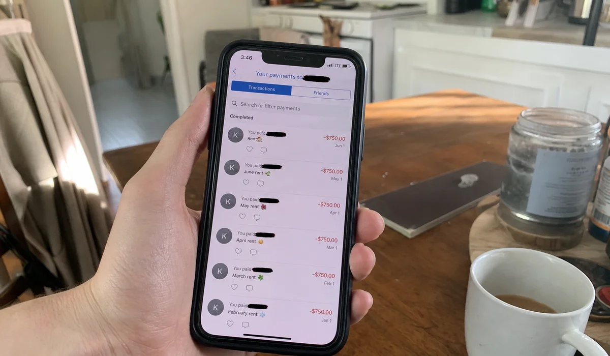 Renter screenshotting payment app history for documentation